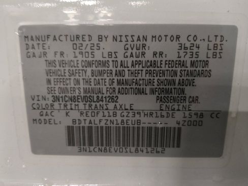 Used 2025 Nissan Versa SV FWD image 33