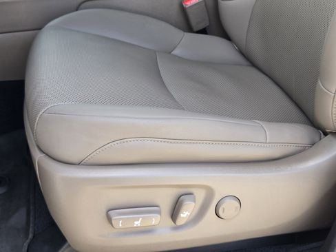 Used 2023 Lexus GX 460 Premium w/ Premium Package AWD/4WD image 22