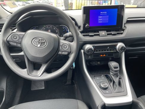 Certified 2024 Toyota RAV4 LE AWD/4WD image 15