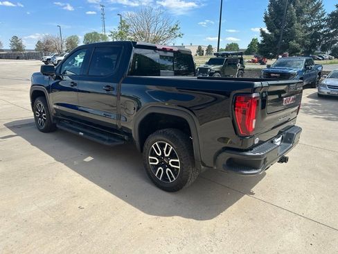 Used 2024 GMC Sierra 1500 AT4 w/ Technology Package AWD/4WD image 27