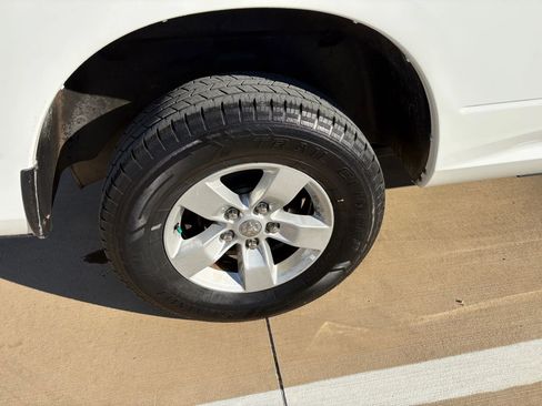 Used 2017 RAM 1500 Classic SLT image 36