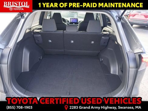 Certified 2025 Toyota RAV4 LE image 30