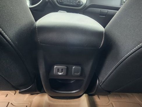 Used 2021 GMC Canyon Elevation w/ Trailering Package image 19