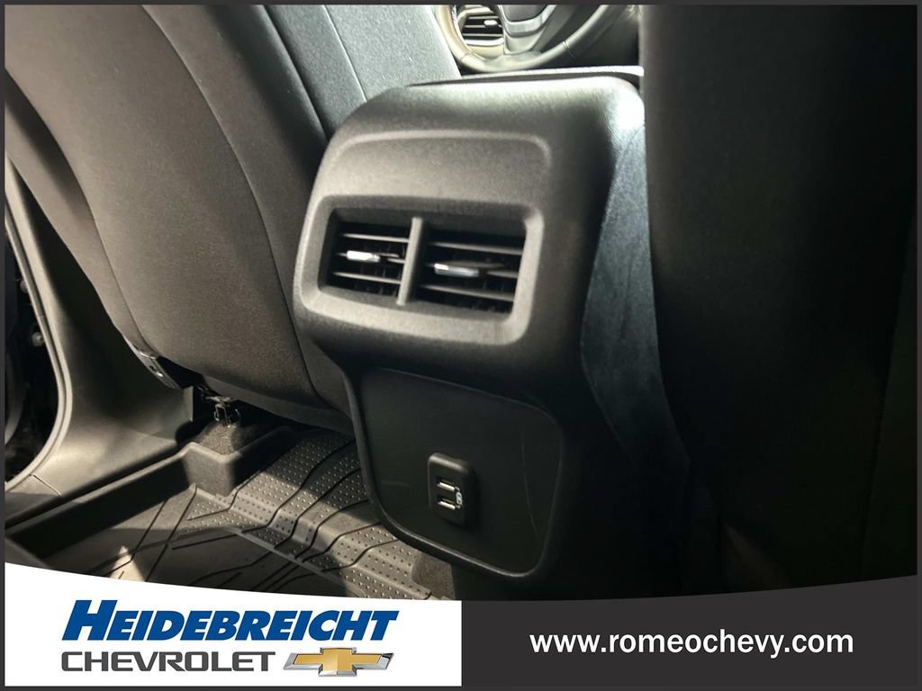 Certified 2023 Chevrolet Equinox LT AWD/4WD image 17