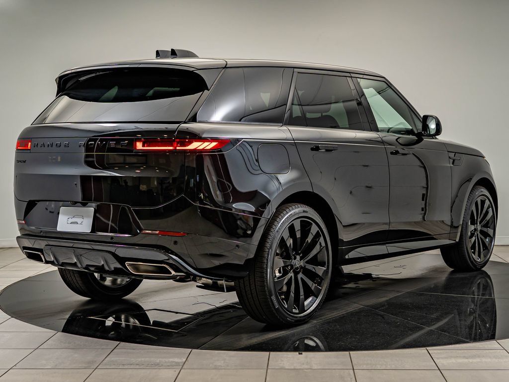 New 2026 Land Rover Range Rover Sport Dynamic SE AWD/4WD image 10