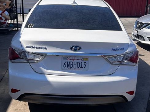 Used 2012 Hyundai Sonata Hybrid image 4