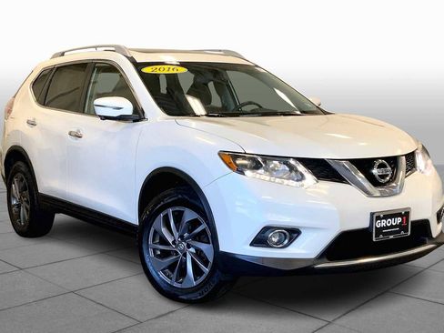 Used 2016 Nissan Rogue SL w/ SL Premium Package image 3