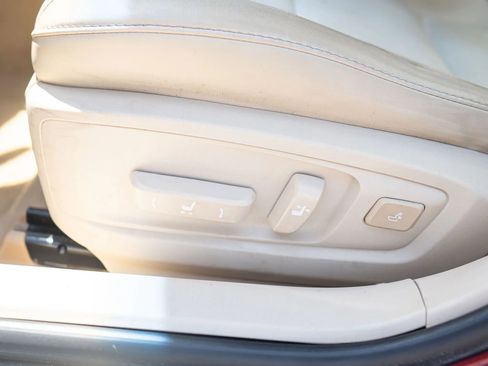 Used 2014 Lexus ES 350 w/ Premium Package FWD image 43