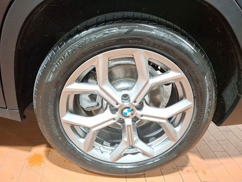 Used 2020 BMW X4 xDrive30i w/ Premium Package image 7