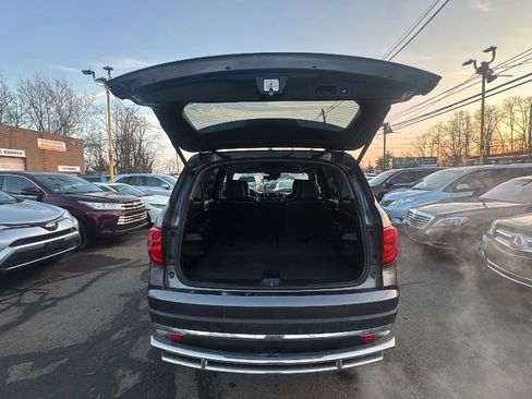 Used 2018 Honda Pilot Touring image 25