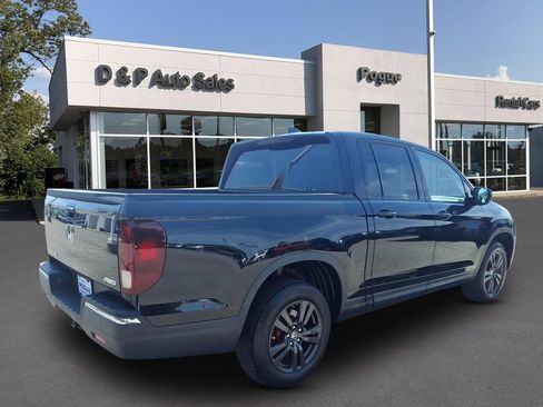Used 2020 Honda Ridgeline Sport image 2