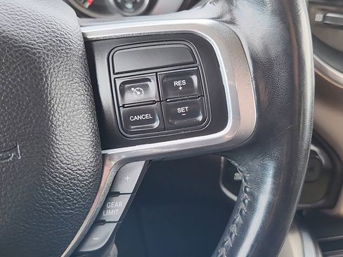Used 2022 RAM 3500 Laramie AWD/4WD image 12