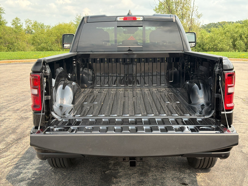 New 2026 RAM 1500 Express AWD/4WD image 35
