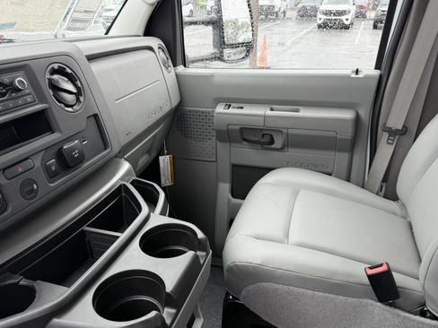New 2026 Ford E-450 and Econoline 450 Super Duty w/ Power Equipment Group RWD image 13