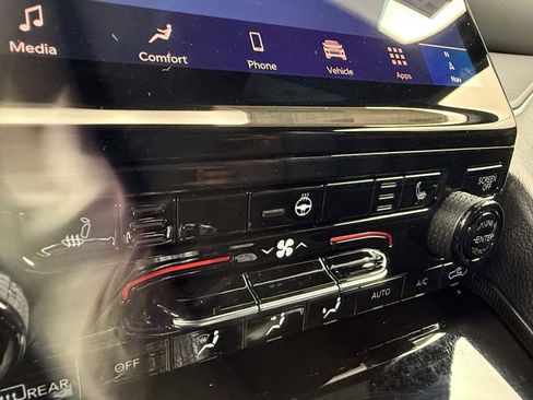 New 2025 Jeep Grand Cherokee L Limited image 34