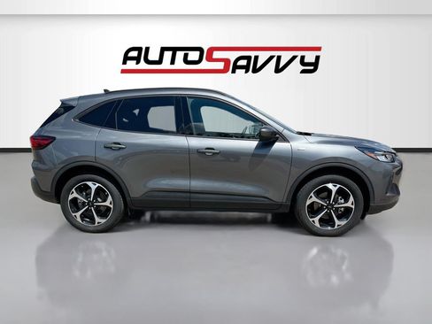 Used 2025 Ford Escape ST-Line Select w/ Tech Pack #1 AWD/4WD image 8