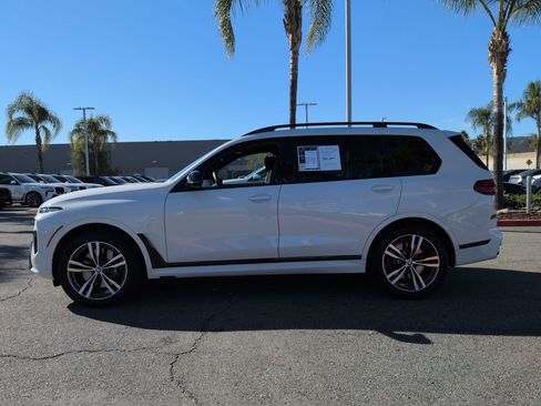 Used 2025 BMW X7 M60i w/ Executive Package image 7