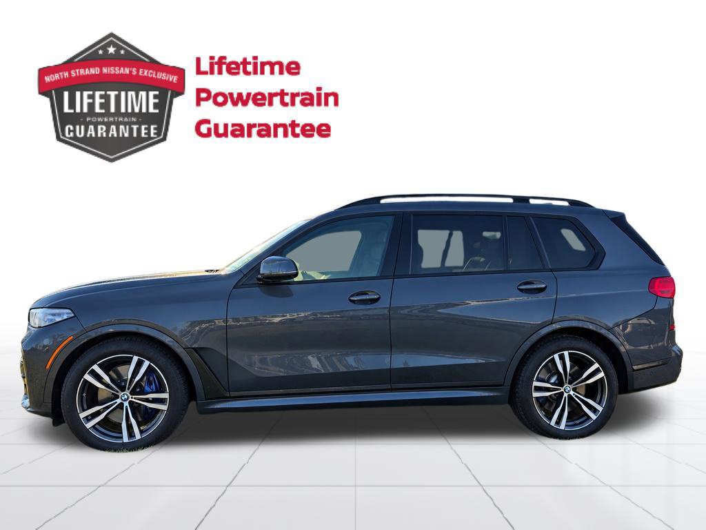 Used 2021 BMW X7 M50i w/ Dynamic Handling Package AWD/4WD image 2