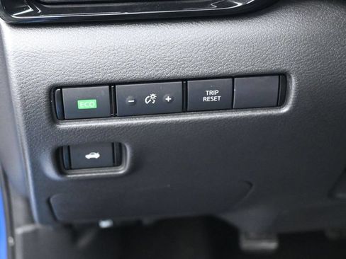 Used 2021 Nissan Sentra SR FWD image 15