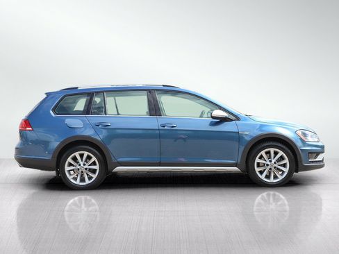 Used 2017 Volkswagen Golf Alltrack S AWD/4WD image 6