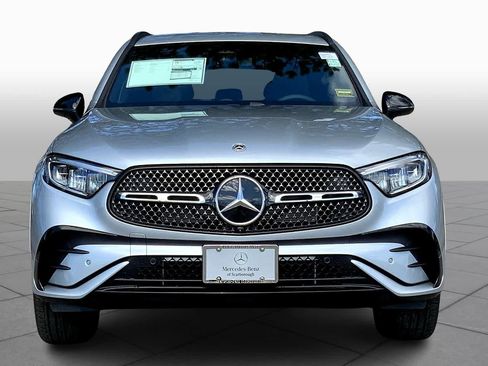 Certified 2025 Mercedes-Benz GLC 300 4MATIC image 3