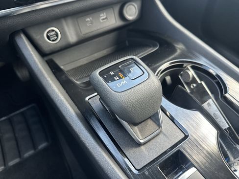 Used 2023 Nissan Rogue SV FWD image 30