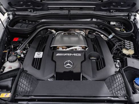 Used 2025 Mercedes-Benz G 63 AMG 4MATIC image 32