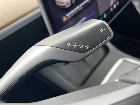 Used 2021 Tesla Model Y Long Range image 29