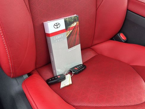 Used 2024 Toyota Camry XSE w/ Navigation Package image 16