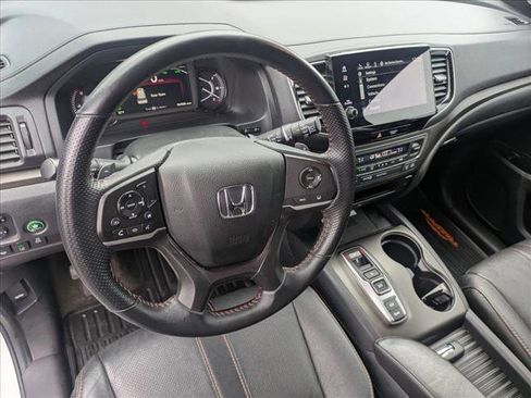 Used 2022 Honda Passport TrailSport image 13