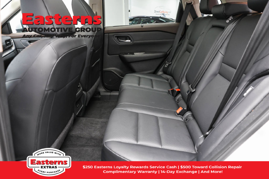 Used 2023 Nissan Rogue SV w/ SV Premium B Package AWD/4WD image 22