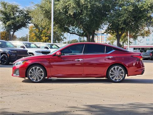 Used 2024 Nissan Altima 2.5 SL image 4