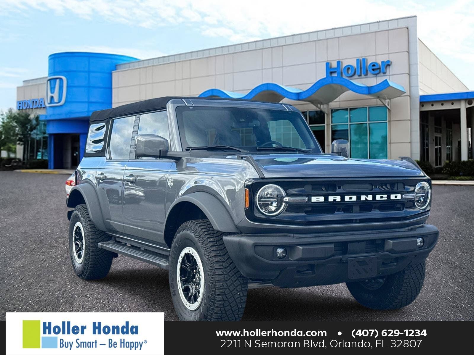 Used 2023 Ford Bronco Outer Banks w/ Sasquatch Package AWD/4WD image 1