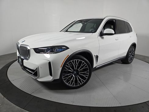 Used 2025 BMW X5 xDrive40i image 1