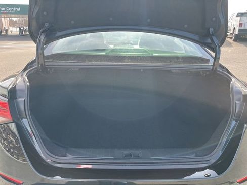 Used 2025 Nissan Sentra SR FWD image 31
