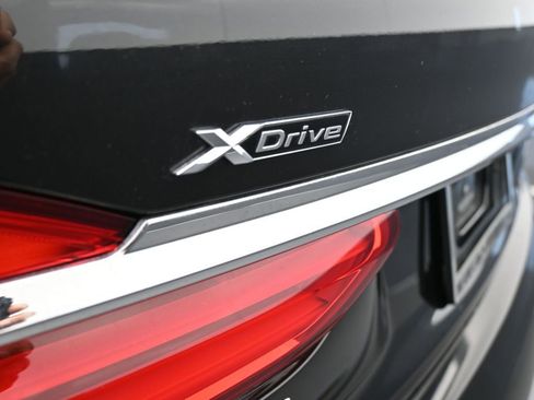 Used 2016 BMW 750i xDrive image 49