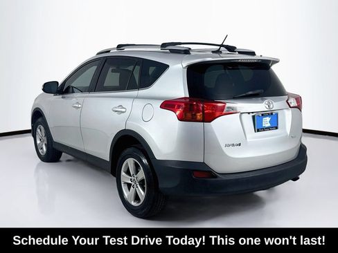 Used 2015 Toyota RAV4 XLE FWD image 5