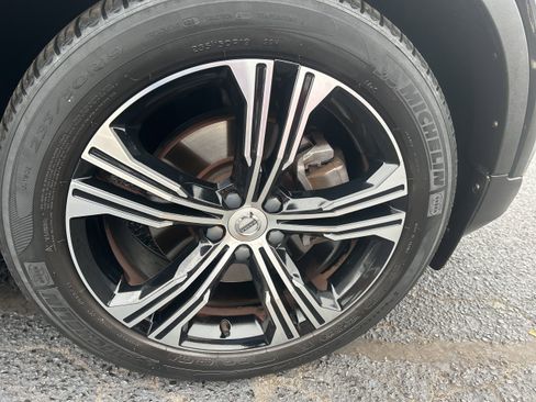 Used 2021 Volvo XC40 T5 Inscription w/ Advanced Package image 21