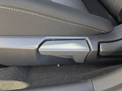 Used 2026 Nissan Sentra SV w/ SV Convenience Package FWD image 13