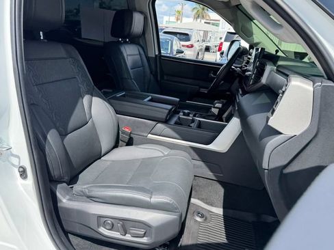Used 2023 Toyota Tundra Limited AWD/4WD image 18