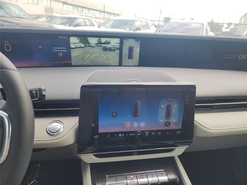 New 2026 Lincoln Nautilus Premier image 31