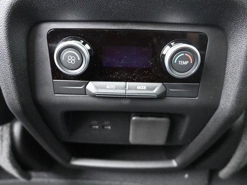 Used 2025 Buick Enclave Sport Touring w/ Power Package image 15