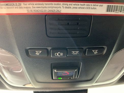 Used 2021 Toyota Corolla SE w/ Carpet Mat Package (TMS) image 20