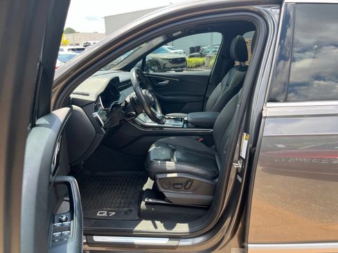 Used 2021 Audi Q7 3.0T Premium Plus w/ Executive Package AWD/4WD image 29