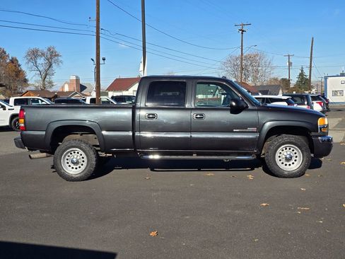 Used 2005 GMC Sierra 2500 SLT w/ Heavy-Duty Power Package image 6