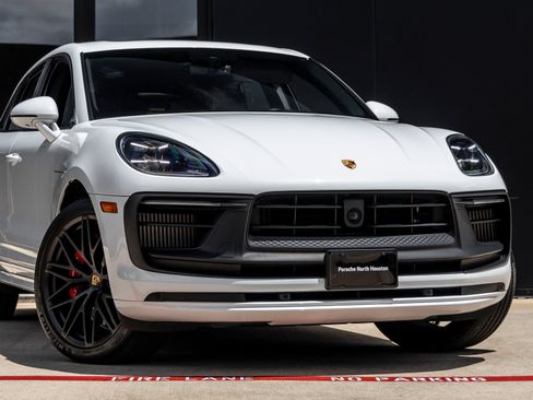 Certified 2024 Porsche Macan GTS AWD/4WD image 9