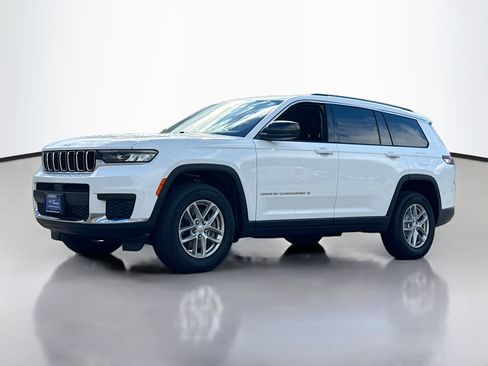 Used 2023 Jeep Grand Cherokee L Laredo w/ Luxury Tech Group I AWD/4WD image 12