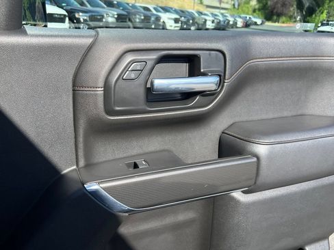 Used 2020 GMC Sierra 1500 AT4 w/ AT4 Premium Package AWD/4WD image 17