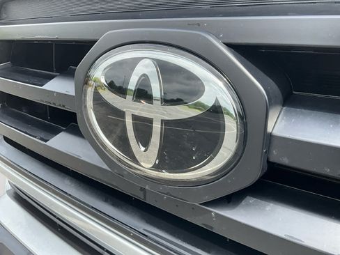 Used 2023 Toyota Tacoma SR AWD/4WD image 9