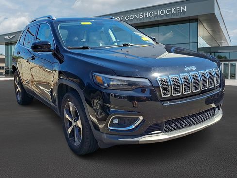 Used 2019 Jeep Cherokee Limited AWD/4WD image 3